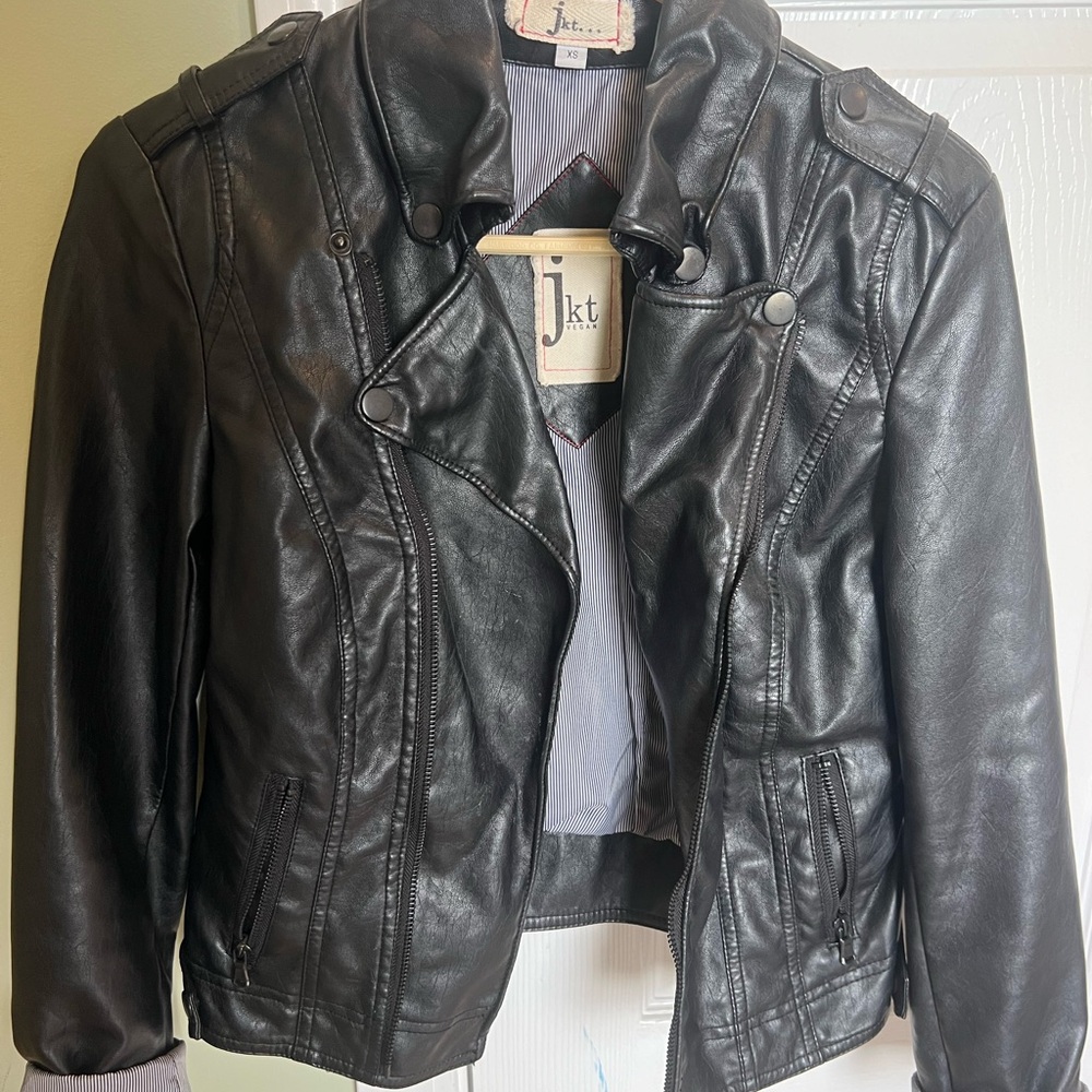 Anthropologie Vegan Leather Jacket - Picture 4 of 10